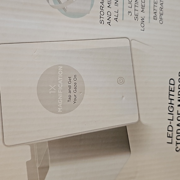 Conair - Crystal Clear LED Makeup Storage Mirror Case - Picture 7 of 10